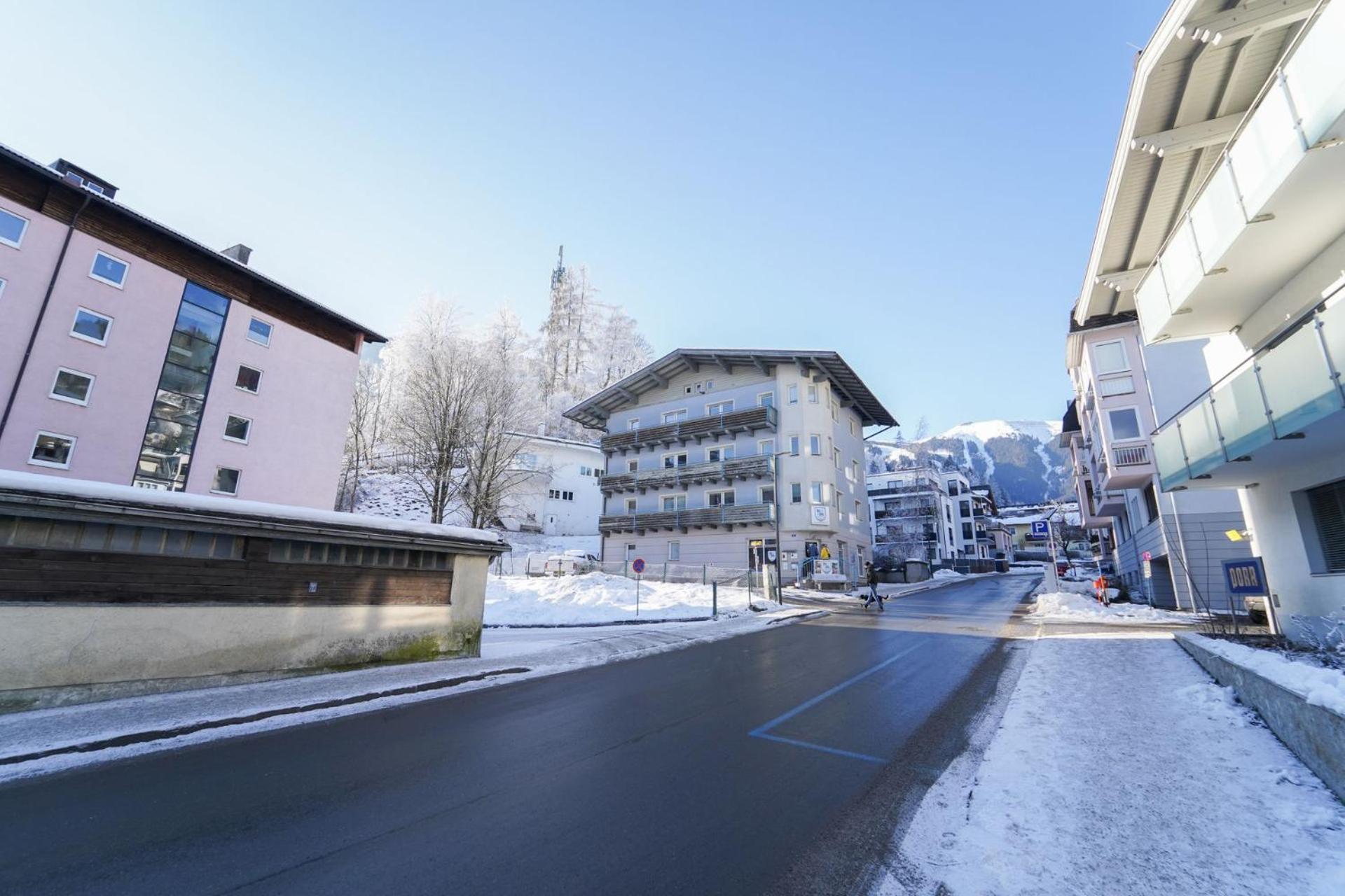Schlafgut Kuessler - 70M Vom City Express Zell am See Exteriér fotografie